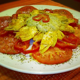 Carpaccio de alcachofas con salsa pecana