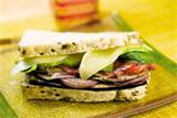 Sandwich vegetariano con mayonesa de calabaza