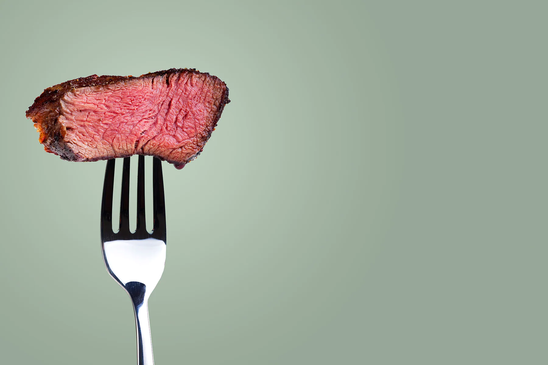Nueva investigación explica la relación entre el cáncer y el consumo de carne