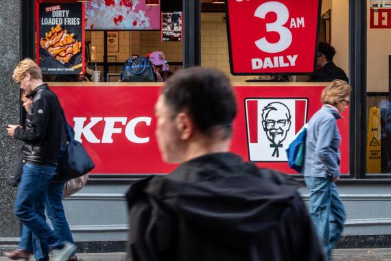 Ámsterdam veta la publicidad de carne porque no puedes tomarte en serio el clima mientras alimentas la crisis
