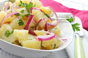 Ensalada de patatas campera | HazteVeg.com