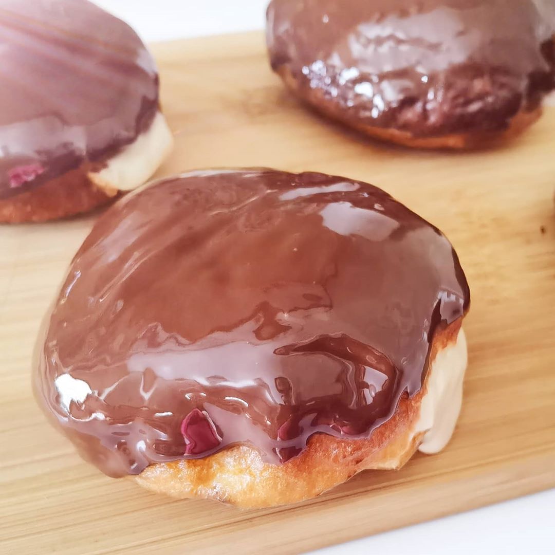 Donuts rellenos de crema 