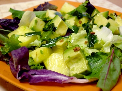 Ensalada picante con piña y agucate