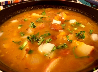 Sopa mexicana de calabaza con ajos