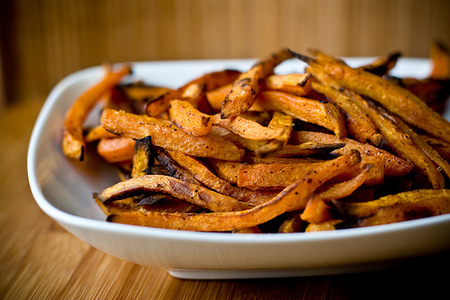 Batatas fritas especiadas