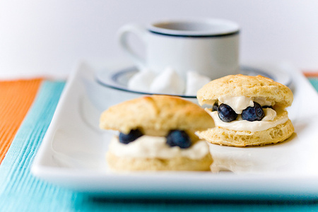 Scones rellenos de crema  