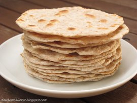 "Tortillas" crocantes de harina integral / chapatis
