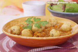 Estofado de garbanzos con albóndigas de mijo