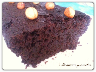 Brownie de avellanas y algarroba