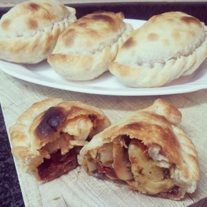 Empanadillas de tofu, champiñones y tomate seco