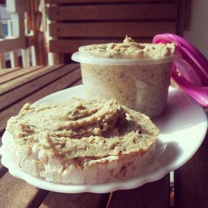 Paté vegetal de champiñones al ron