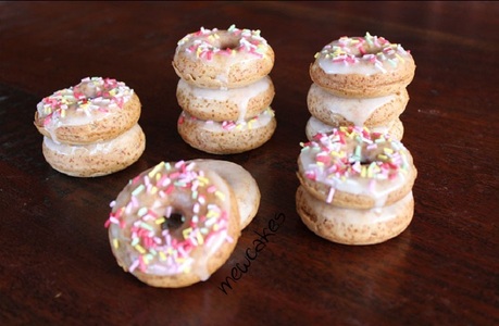 Mini donut de manzana y canela con glaseado de limón 