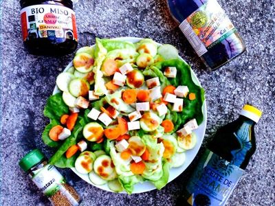 Ensalada de calabacín con tofu