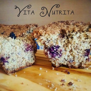 Budín vegano de frutos rojos