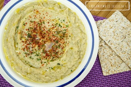 Baba ganoush o mutabal (crema de berenjenas libanesa)