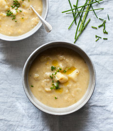 Sopa de patata y puerro