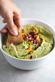 Hummus de pesto