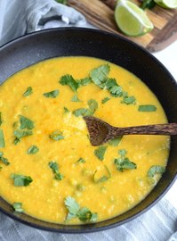 Sopa de boniato de coliflor al curry 