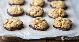 Galletas sin huevo de cacahuetes y chocolate negro