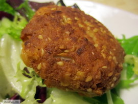 Croquetas de soja, almendras y sésamo