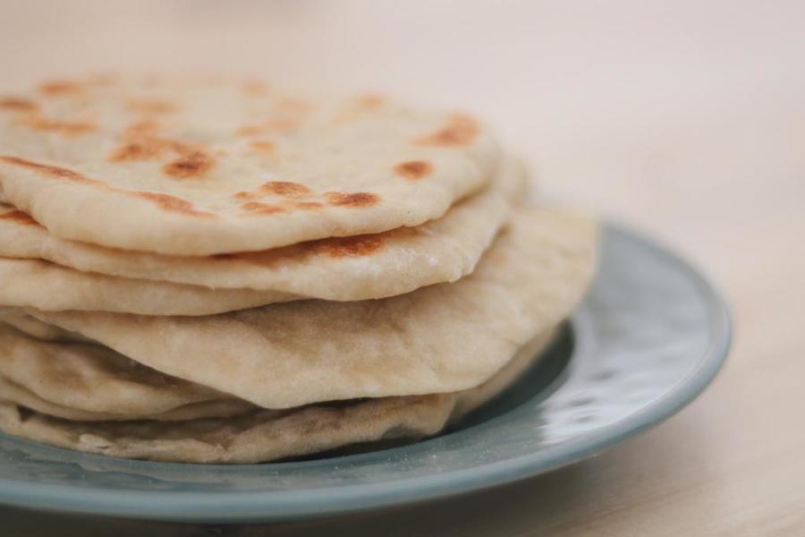 Pan naan: un pan listo en 30' y sin amasar