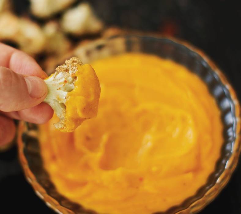 Croquetas de coliflor y mayonesa de zanahoria